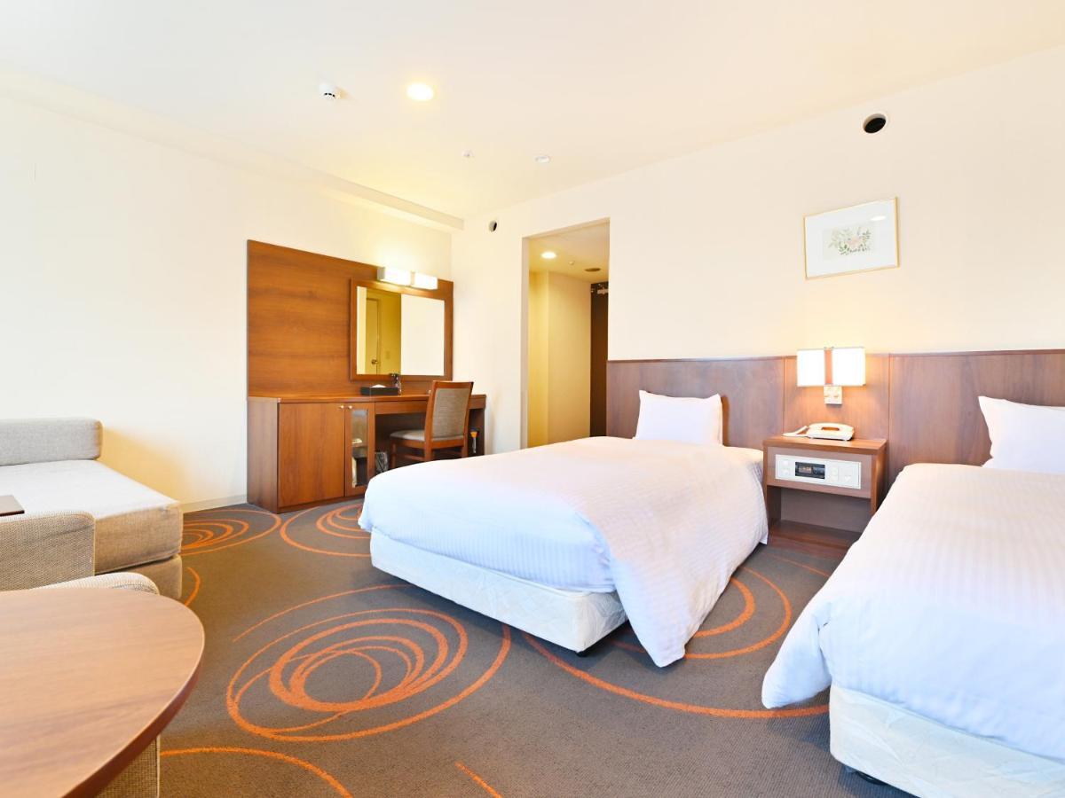Hotel Abest سابورو المظهر الخارجي الصورة