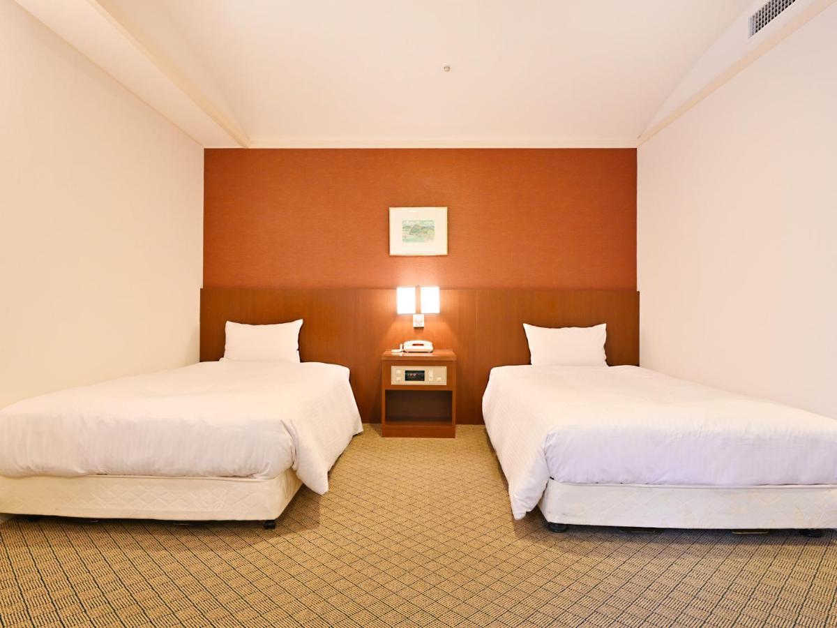 Hotel Abest سابورو المظهر الخارجي الصورة