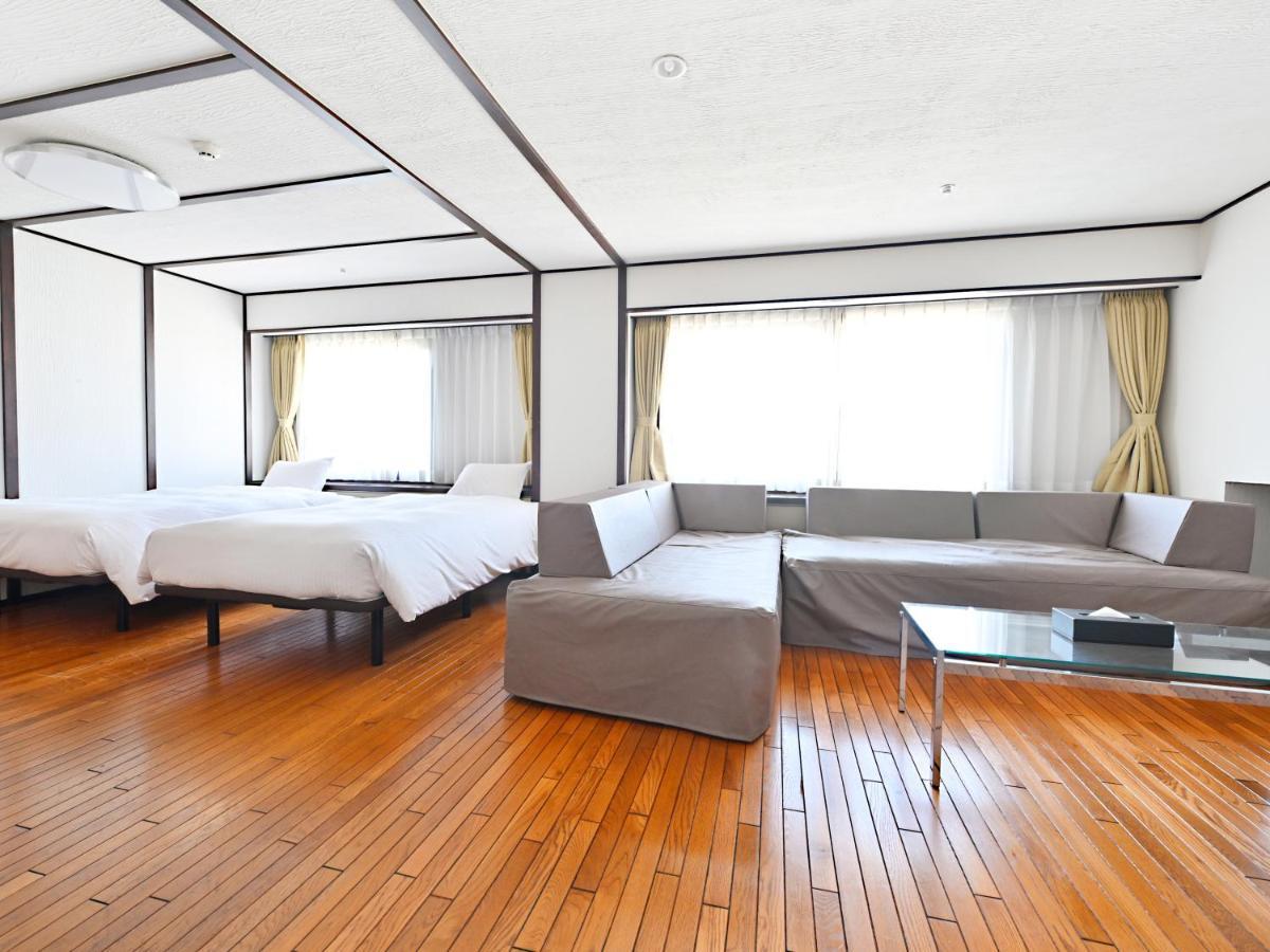 Hotel Abest سابورو المظهر الخارجي الصورة